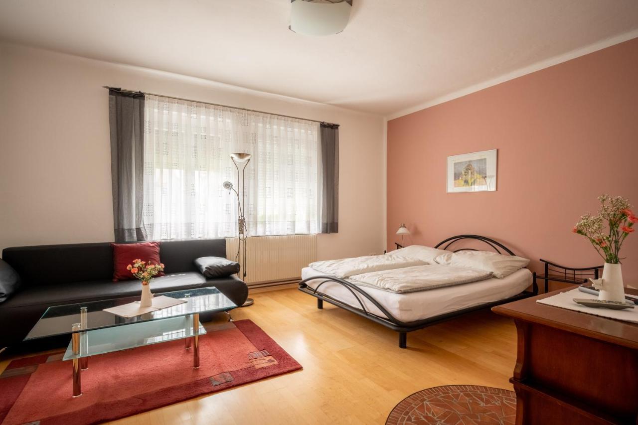 Winzerferienhaus Schueller Feketeváros Kültér fotó